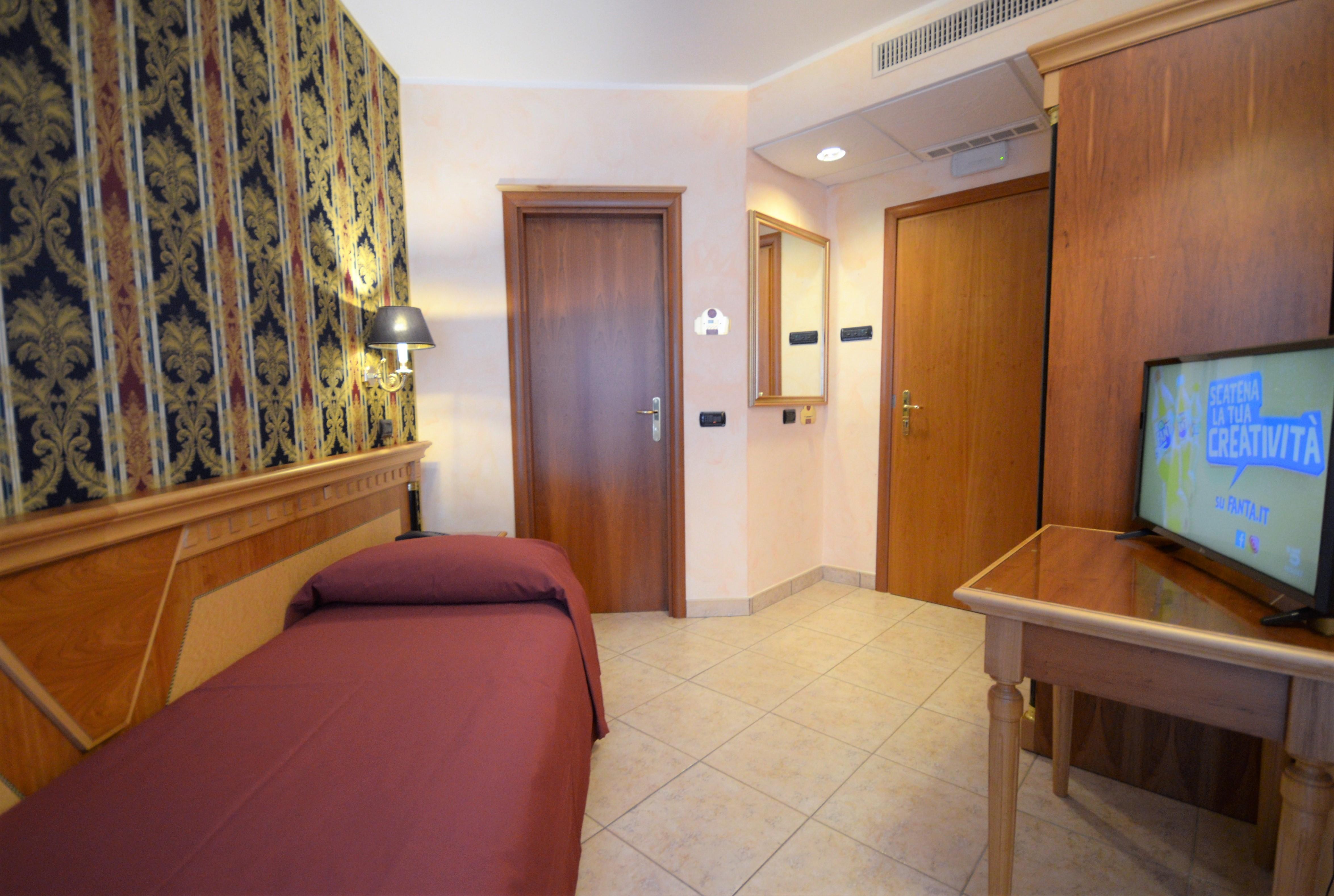San Giovanni Rotondo Palace - Alihotels Exterior foto